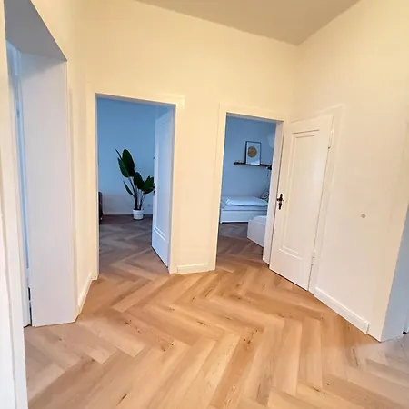 Helle Altbauperle Zwischen Koeln & Duesseldorf 公寓