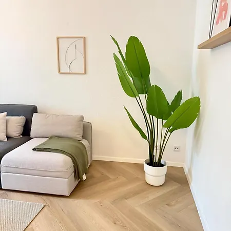 Appartement Helle Altbauperle Zwischen Koeln & Duesseldorf *
